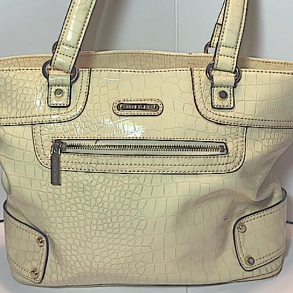 Anne Klein Cream Hobo Tote Style Handbag - Picture 2 of 5